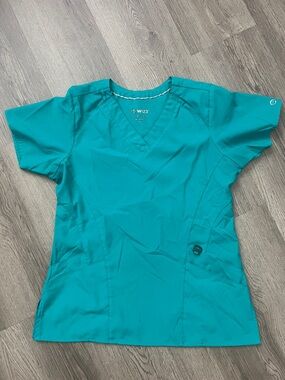 WonderWink Teal V-Neck Short Sleeve Scrub Top
